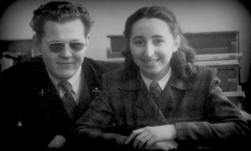 Alec and Inna 在哈工大教室